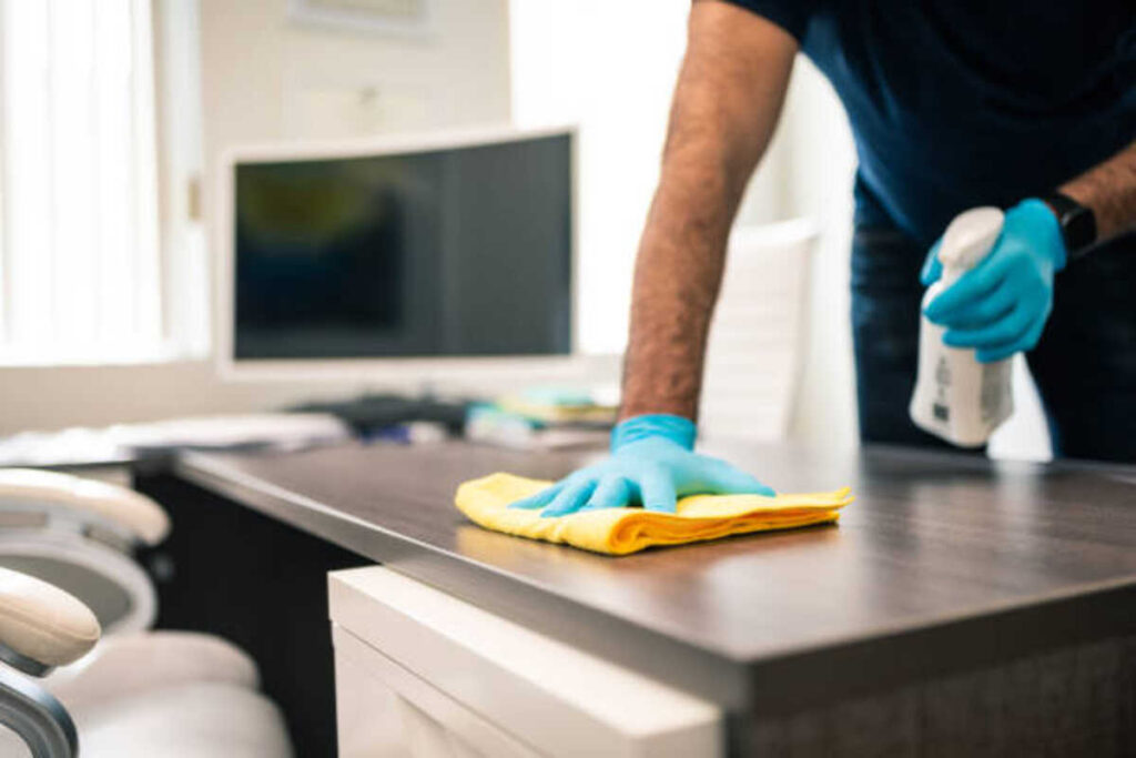 Commercial cleaning in Cleveland